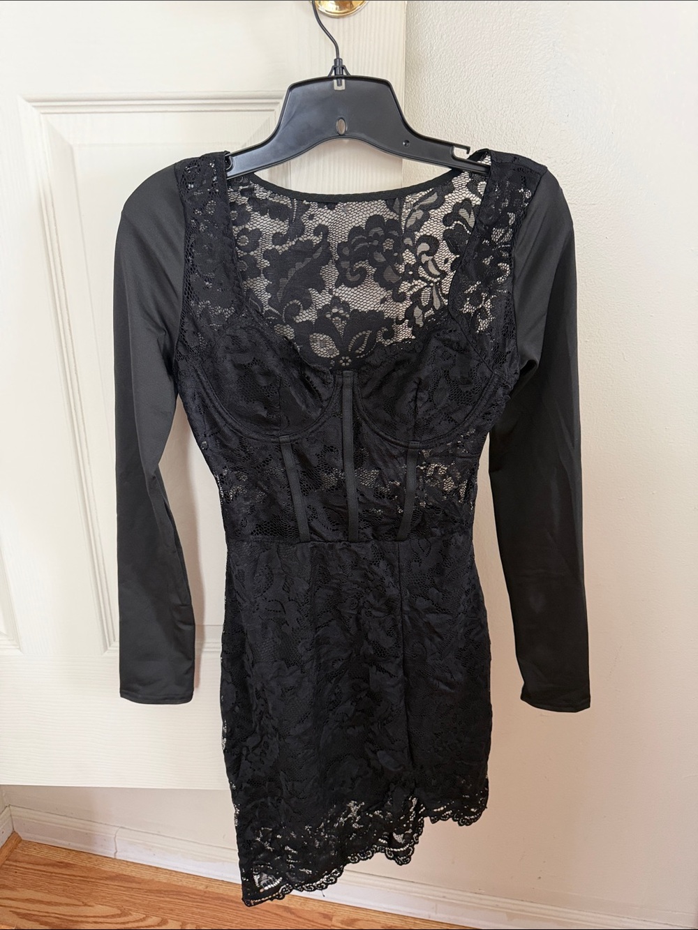 Black Lace Long-Sleeve Bodycon Dress Size S